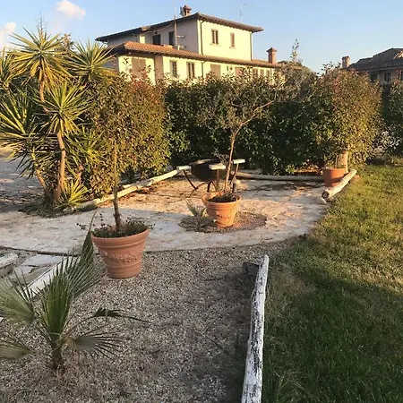 W&b Pomezia Alojamento de Acomodação e Pequeno-almoço Santa Procula Maggiore
